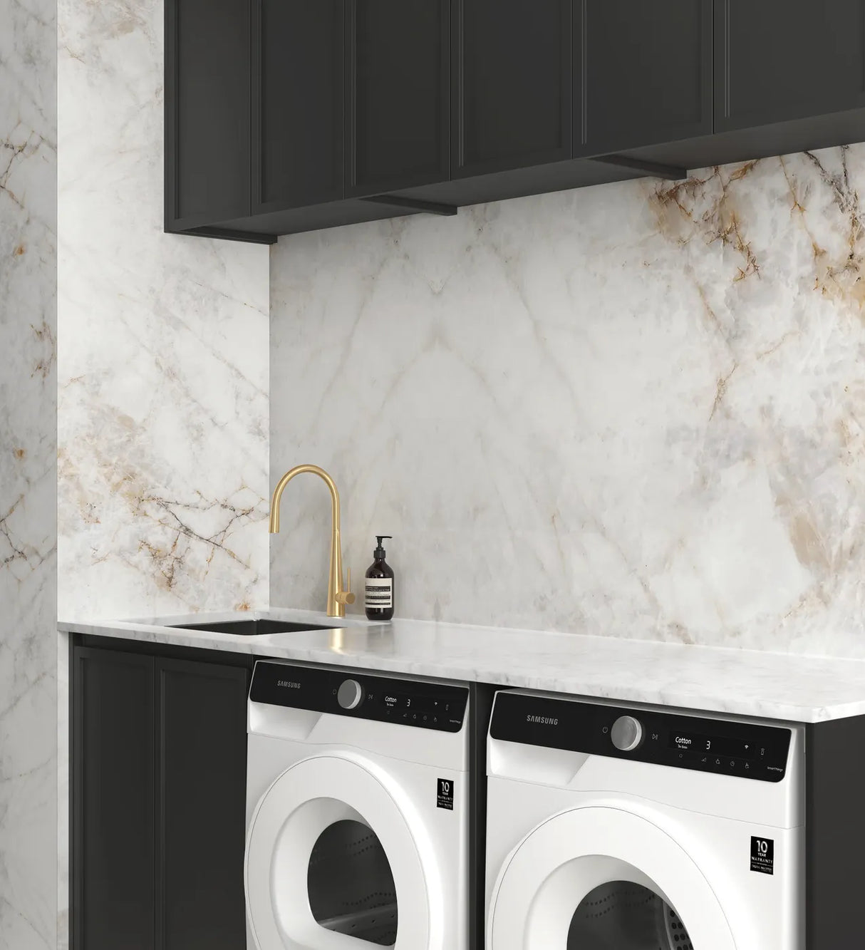 Hampshire Black Laundry Kit 1960x600x2100