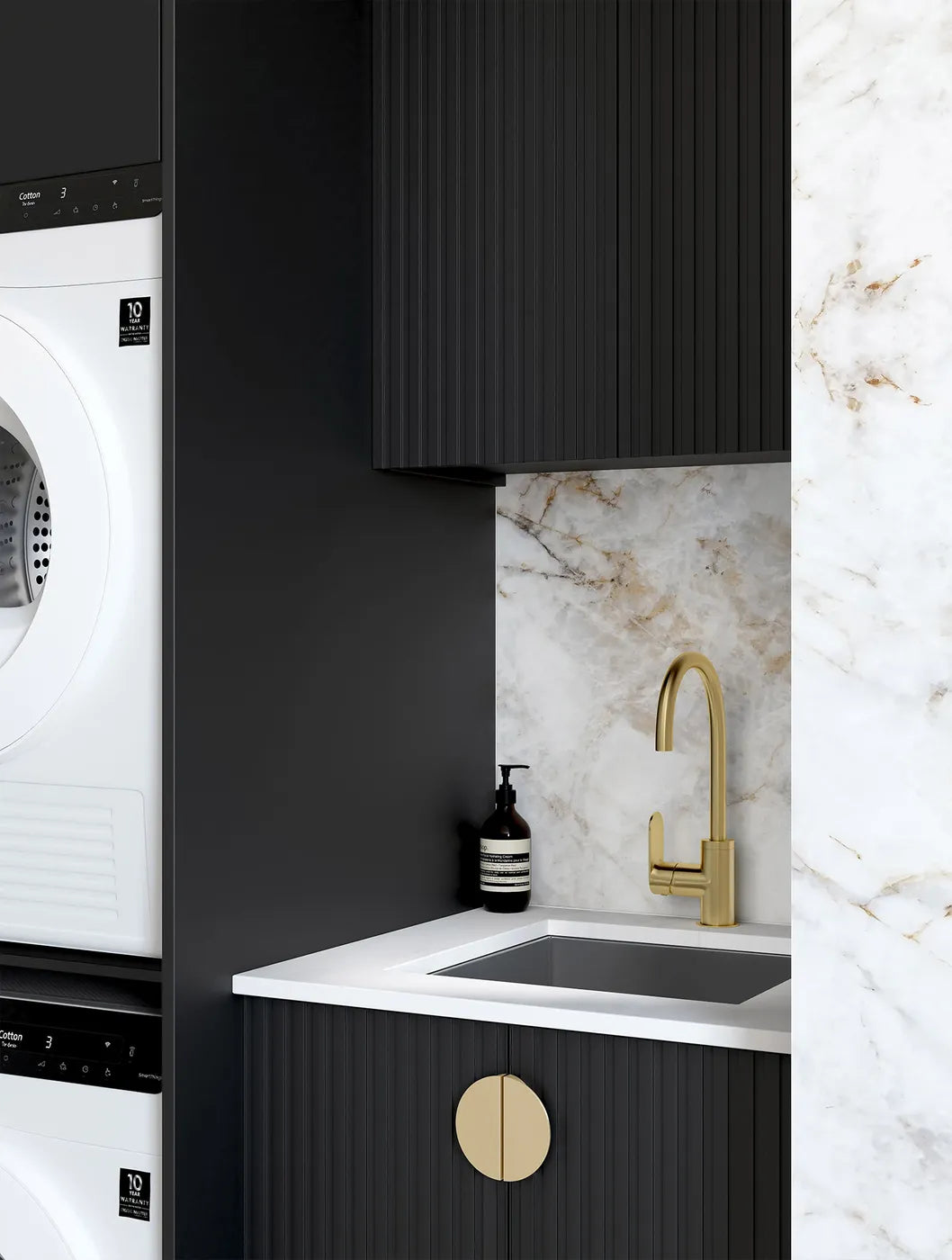 Marlo Black Laundry Kit 1305x600x2100