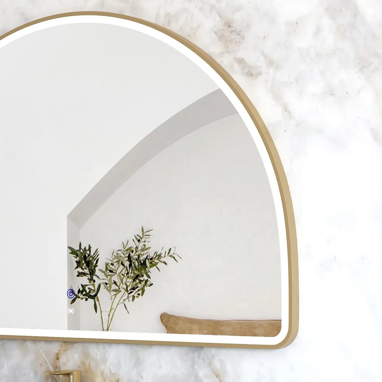 Focus on Moonlight Archie 800mm LED Mirror - Gold Frame