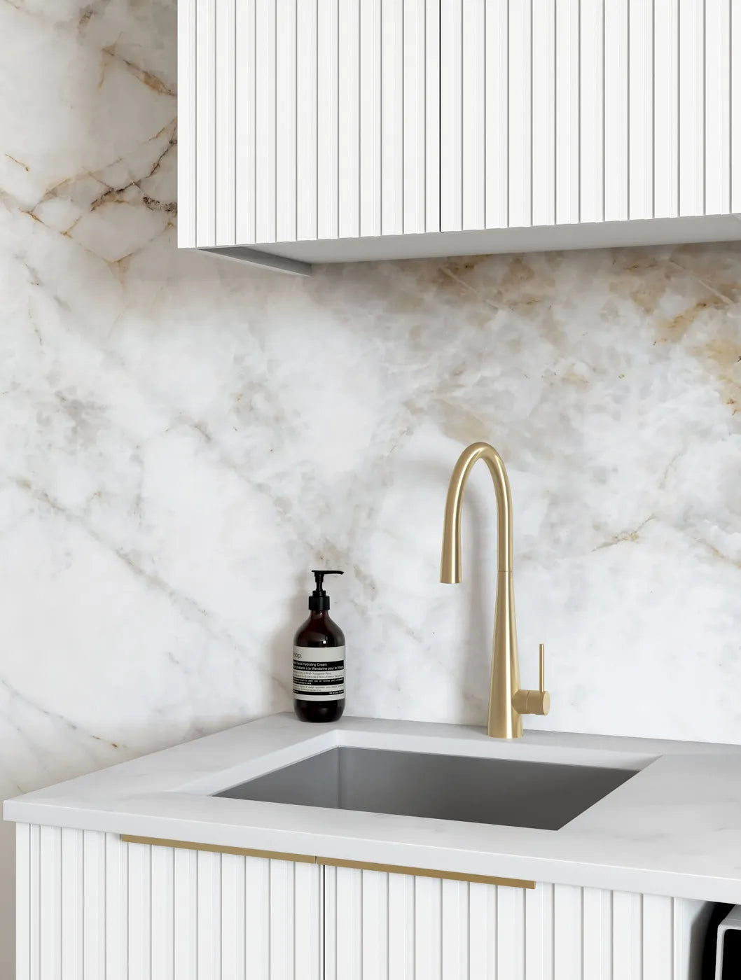 Noosa White Laundry Kit 1305x600x2100 sink and faucet