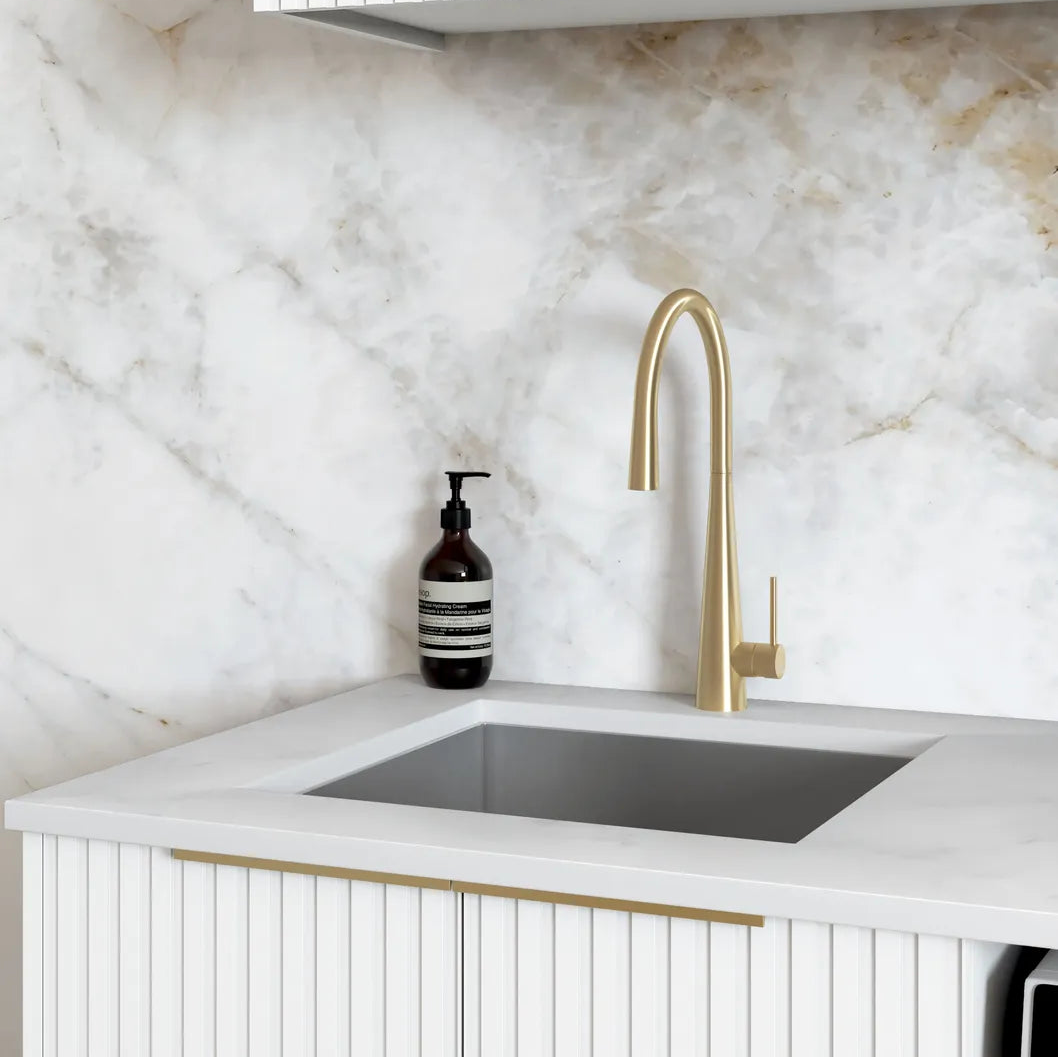 Noosa White Laundry Kit 1305x600x2100 sink and faucet