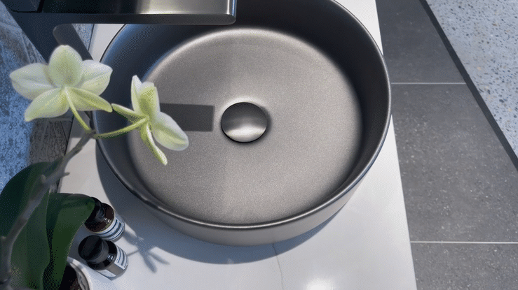 video of bathroom with installed Radius Round 360x360x115